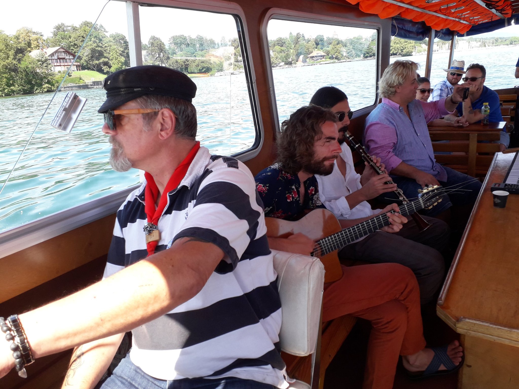 Rive Jazzy Boat1 fontaines_decorees_2016.5